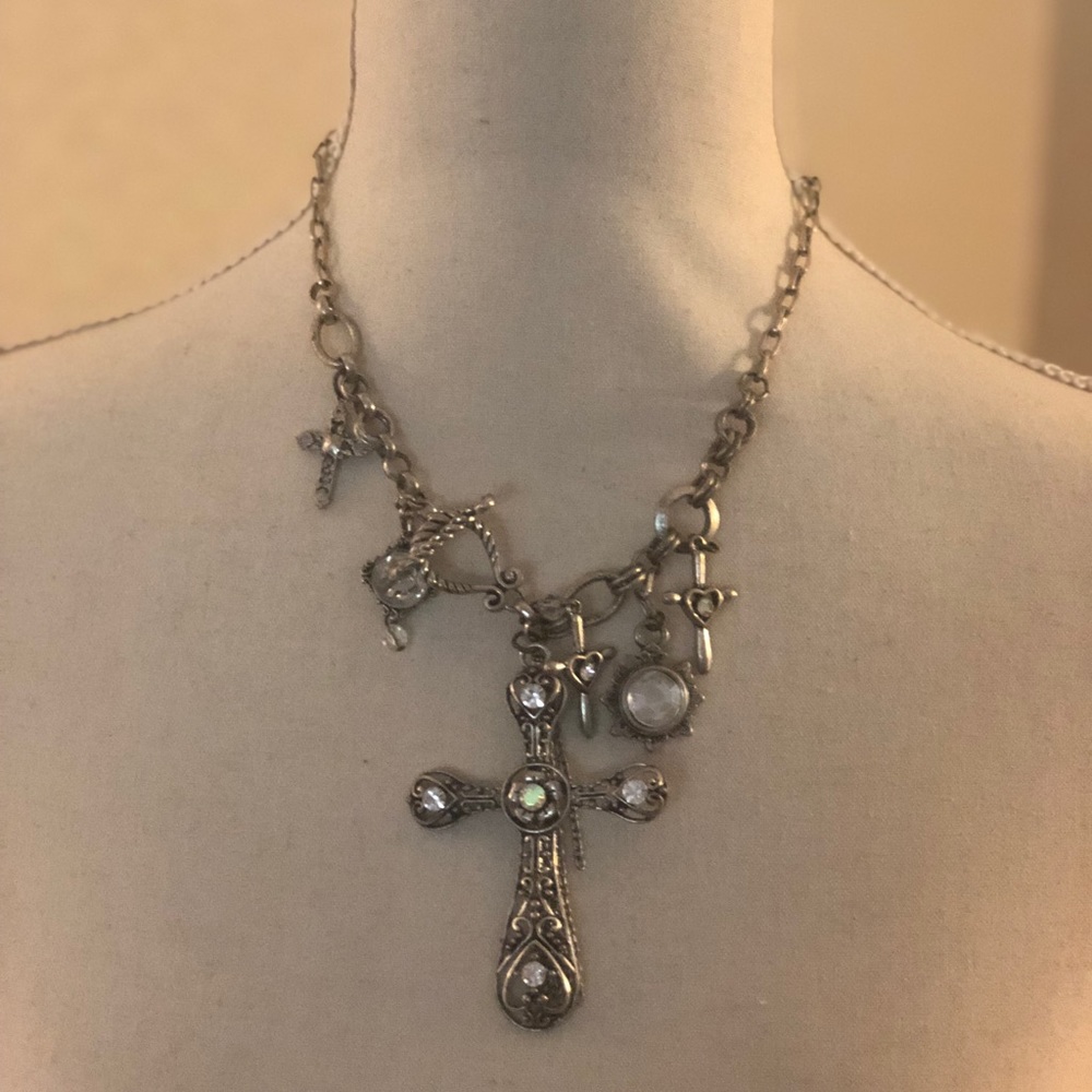 Silver necklace!